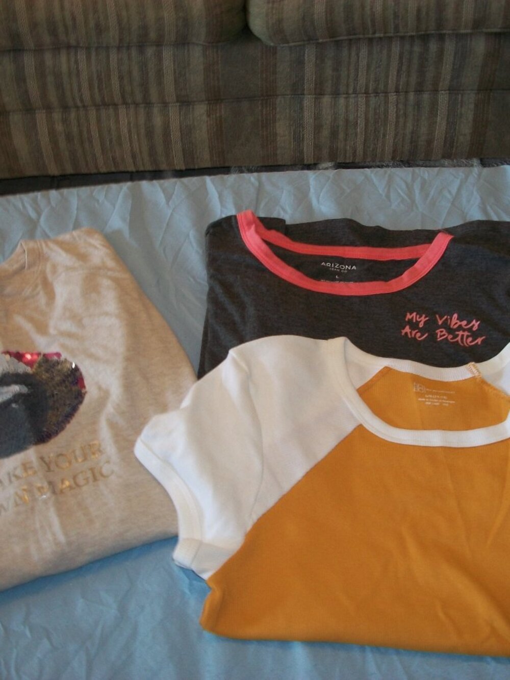 Girls Bundle (3) Tee-Shirts Arizona Jeans Co Lg & XL